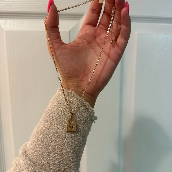 Gold Heart Lock Necklace - Picture 3 of 3
